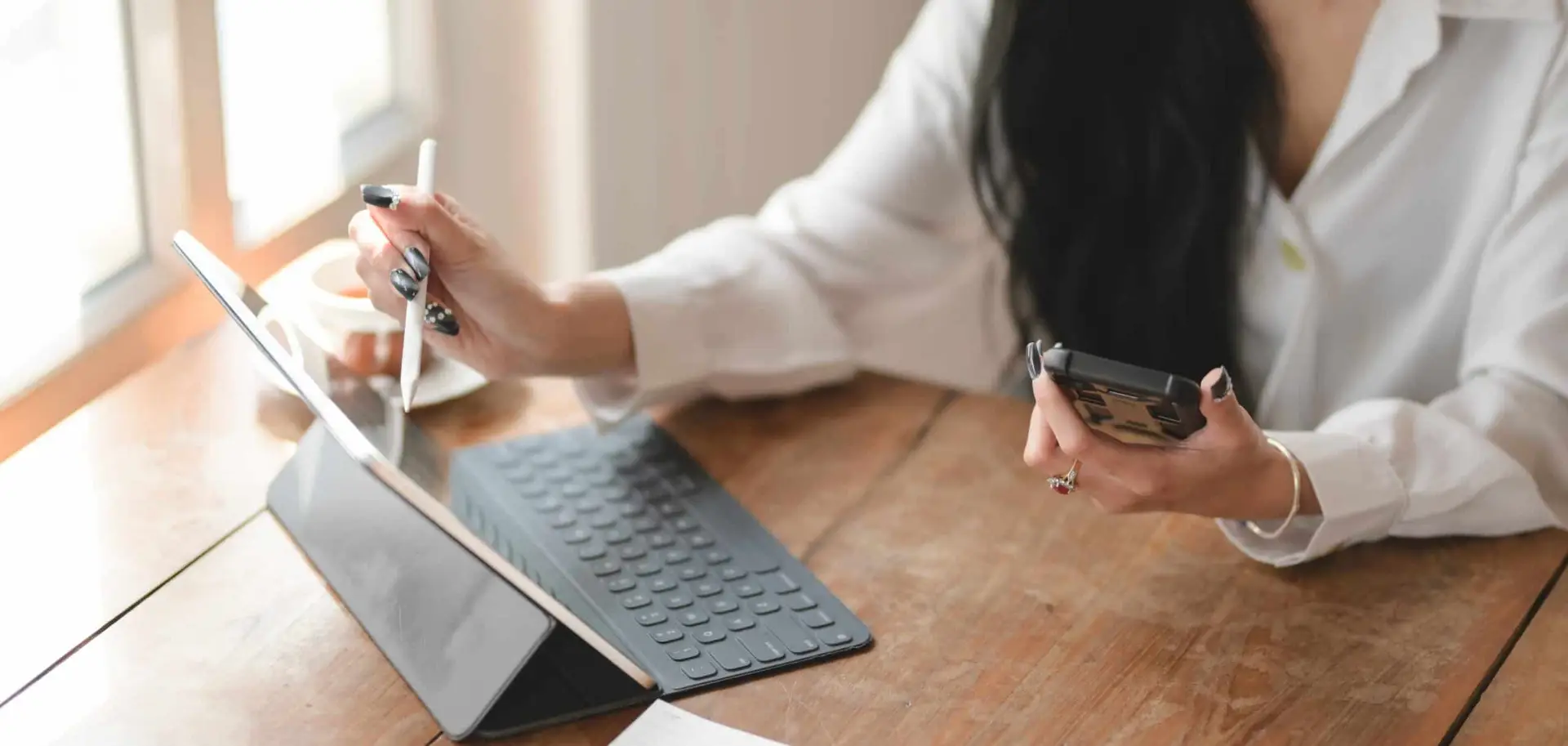 Patient connecting with clinician on smartphone